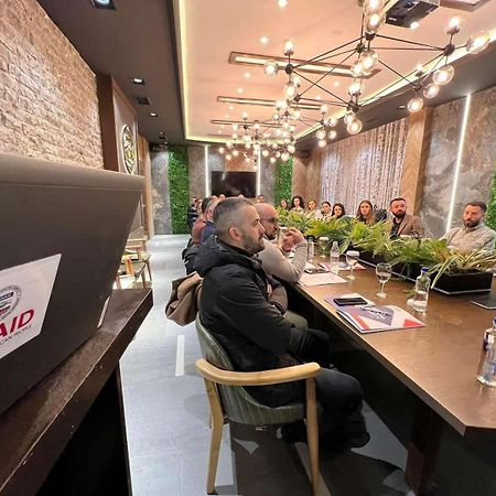 Hotel Ok Призрен Екстериор снимка
