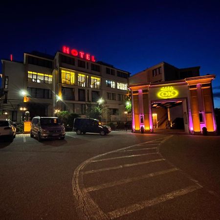 Hotel Ok Призрен Екстериор снимка