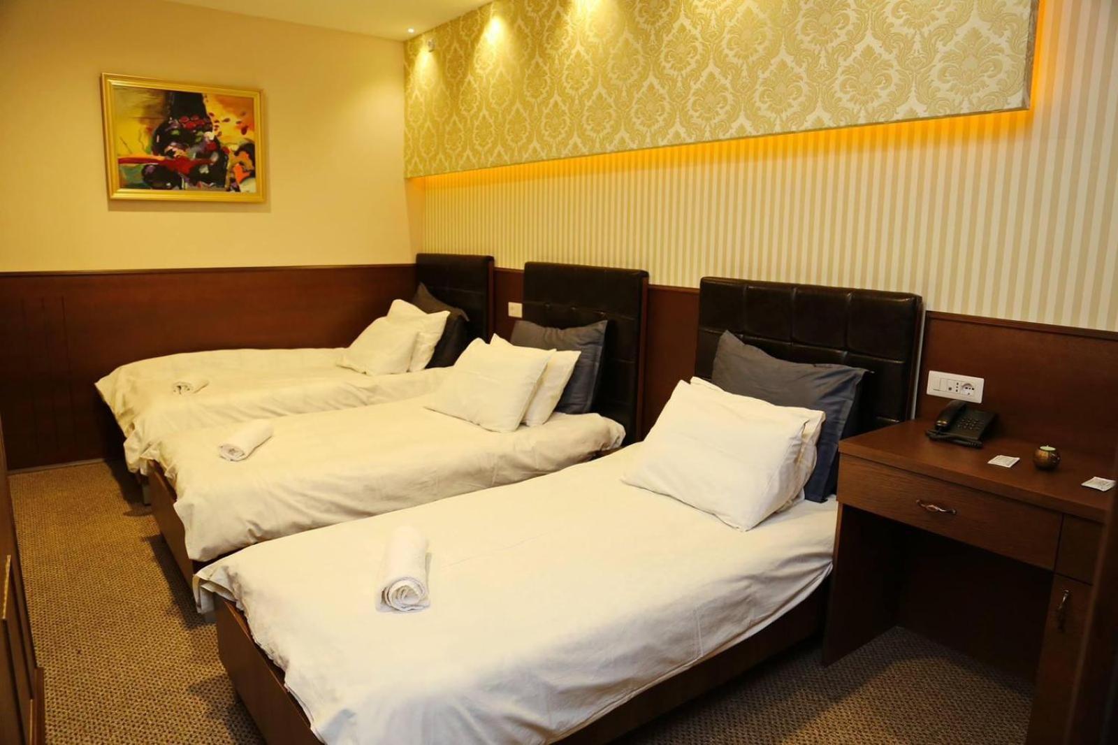 Hotel Ok Призрен Екстериор снимка
