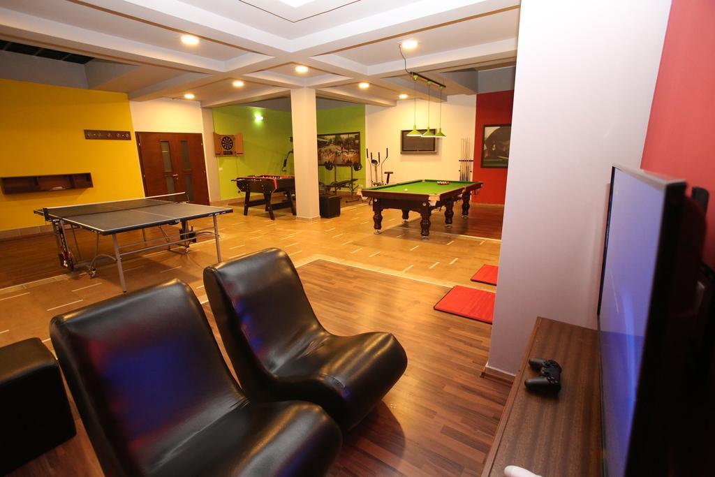 Hotel Ok Призрен Екстериор снимка